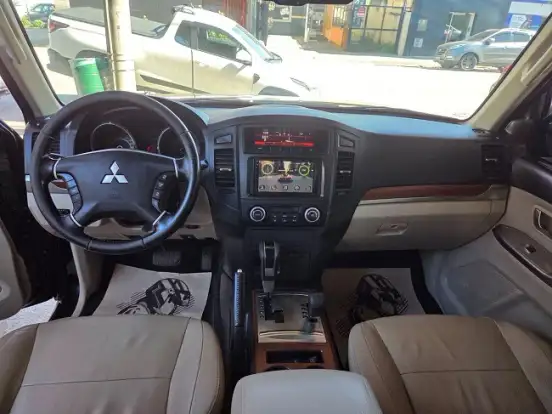 MITSUBISHI-PAJERO FULL-2012