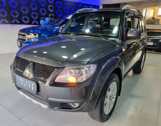 MITSUBISHI PAJERO TR4 2.0 4X2 16V 140CV FLEX 4P AUTOMÁTICO MITSUBISHI PAJERO TR4 2.0 4X2 16V 140CV FLEX 4P AUTOMÁTICO