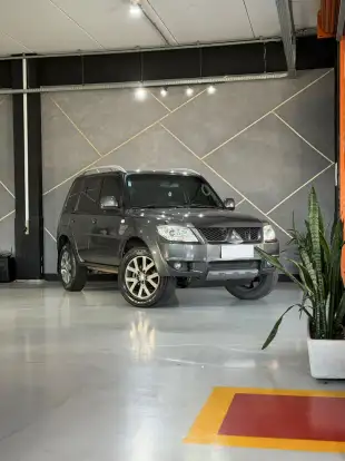 MITSUBISHI-PAJERO TR4-2.0 4X2 16V 140CV FLEX 4P MANUAL MITSUBISHI-PAJERO TR4-2013