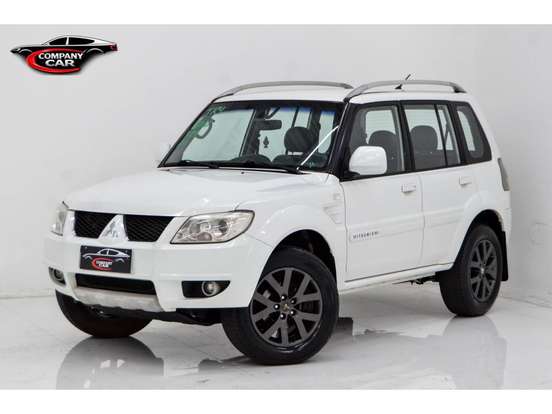 MITSUBISHI-PAJERO TR4-2011