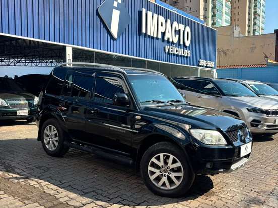 MITSUBISHI-PAJERO TR4-2.0 4X4 16V 140CV FLEX 4P AUTOMÁTICO MITSUBISHI-PAJERO TR4-2009