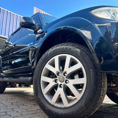 MITSUBISHI-PAJERO TR4-2009
