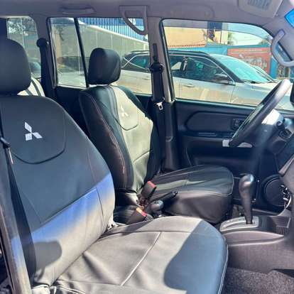 MITSUBISHI-PAJERO TR4-2009