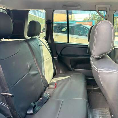 MITSUBISHI-PAJERO TR4-2009