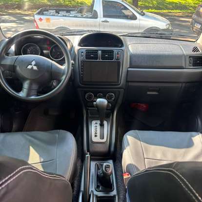 MITSUBISHI-PAJERO TR4-2009