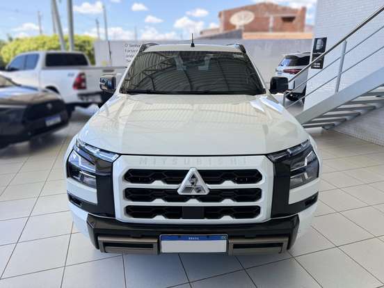 MITSUBISHI-TRITON-2.4 BITURBO DIESEL CD KATANA 4X4 AUTOMÁTICO MITSUBISHI-TRITON-2025