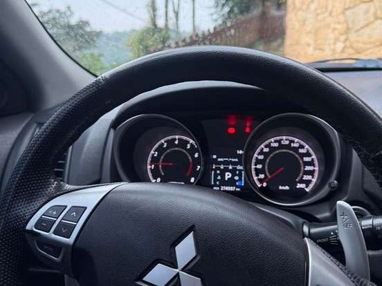 MITSUBISHI-ASX-2.0 4X4 AWD 16V GASOLINA 4P AUTOMÁTICO MITSUBISHI-ASX-2010