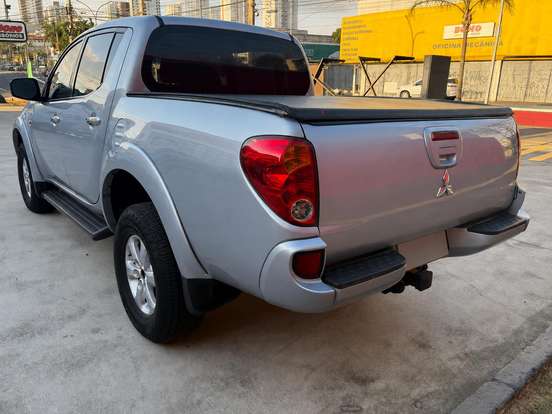 MITSUBISHI-L200 TRITON-2010
