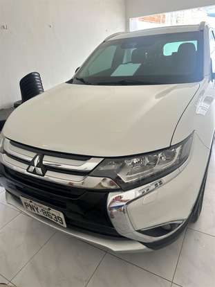 MITSUBISHI-OUTLANDER-2017