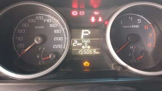 MITSUBISHI-PAJERO TR4-2010