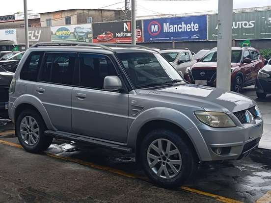MITSUBISHI-PAJERO TR4-2.0 4X4 16V 140CV FLEX 4P AUTOMÁTICO MITSUBISHI-PAJERO TR4-2010