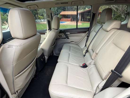 MITSUBISHI-PAJERO FULL-2013