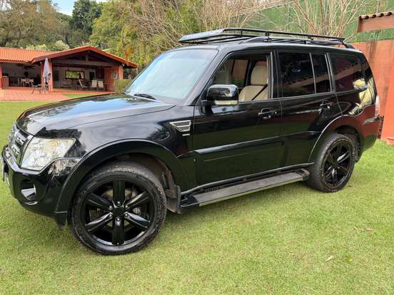 MITSUBISHI-PAJERO FULL-3.2 HPE 4X4 16V TURBO INTERCOOLER DIESEL 4P AUTOMÁTICO MITSUBISHI-PAJERO FULL-2013
