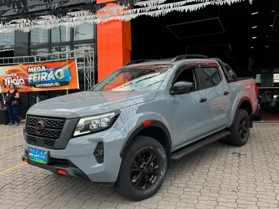 NISSAN FRONTIER 2.3 16V TURBO DIESEL PRO4X CD 4X4 AUTOMÁTICO