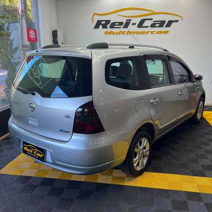 NISSAN-LIVINA-2013