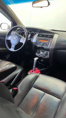 NISSAN-LIVINA-2013
