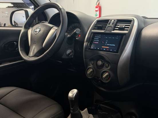 NISSAN-MARCH-2017