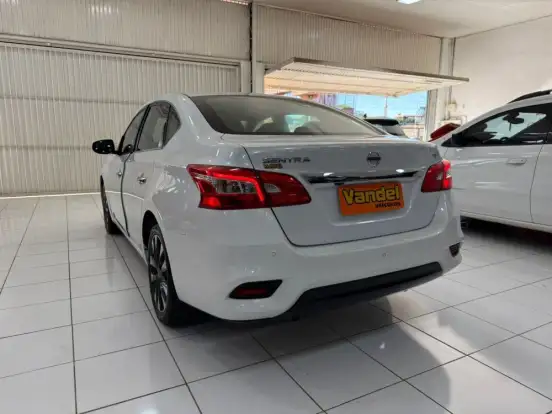 NISSAN-SENTRA-2018
