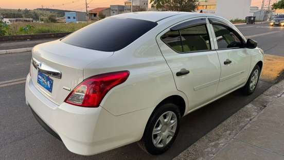 NISSAN-VERSA-1.6 16V FLEXSTART V-DRIVE SPECIAL EDITION XTRONIC NISSAN-VERSA-2020