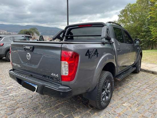 NISSAN-FRONTIER-2021