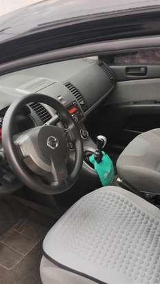 NISSAN-SENTRA-2012