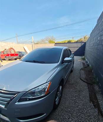NISSAN-SENTRA-2014