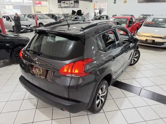 PEUGEOT-2008-2020