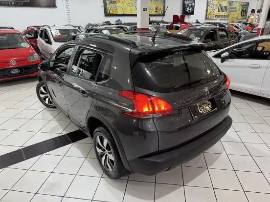 PEUGEOT-2008-2020