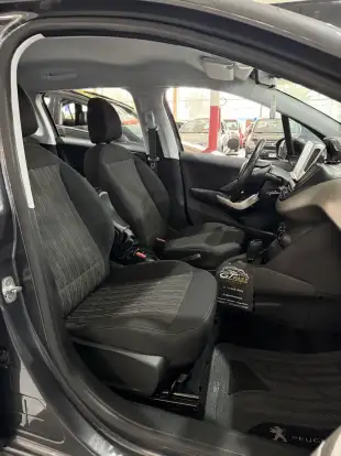 PEUGEOT-2008-2020
