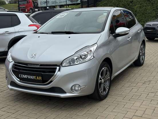 PEUGEOT-208-2015