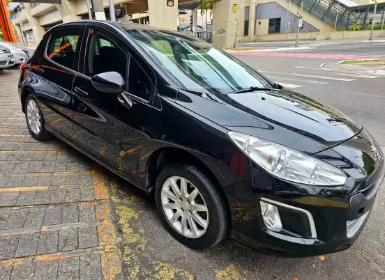 PEUGEOT-308-2012