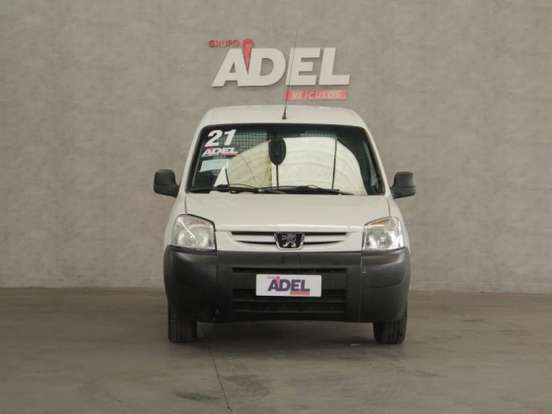 PEUGEOT-PARTNER-2020