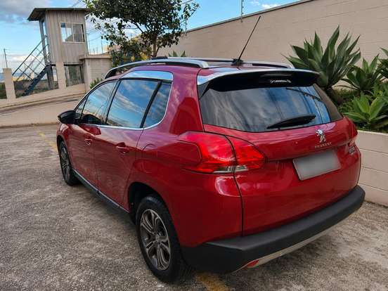 PEUGEOT-2008-2016
