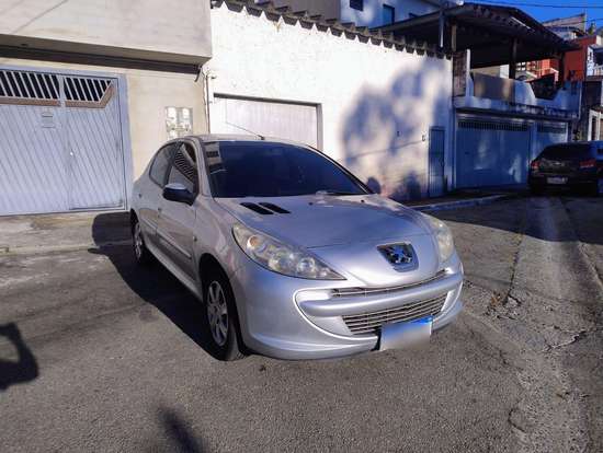 PEUGEOT-207-2011