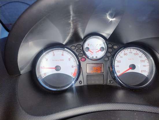 PEUGEOT-207-2011
