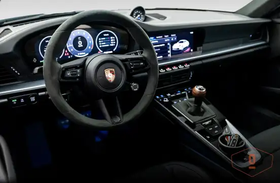 PORSCHE-911-2025