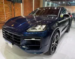 PORSCHE CAYENNE 3.0 V6 E-HYBRID BLACK EDITION COUPÉ AWD TIPTRONIC S PORSCHE CAYENNE 3.0 V6 E-HYBRID BLACK EDITION COUPÉ AWD TIPTRONIC S