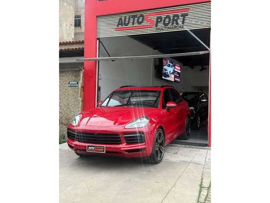 PORSCHE-CAYENNE-2022