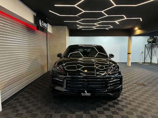 PORSCHE-CAYENNE-2025