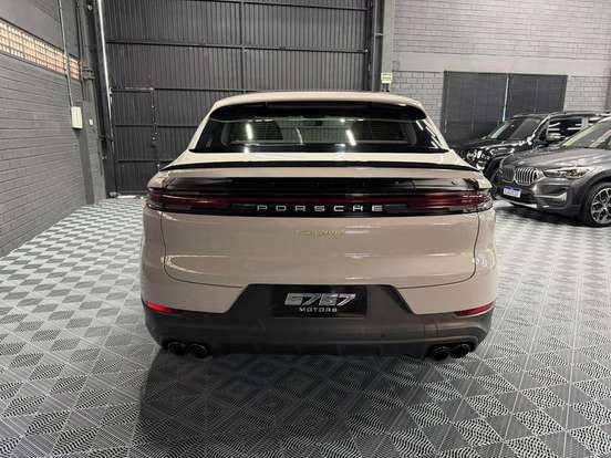 PORSCHE-CAYENNE-2024