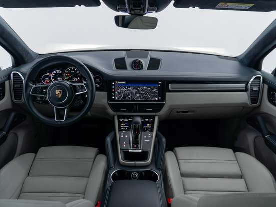 PORSCHE-CAYENNE-2023