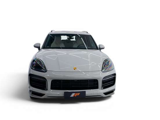 PORSCHE-CAYENNE-2023
