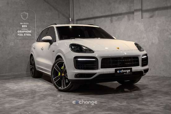 PORSCHE-CAYENNE-2023