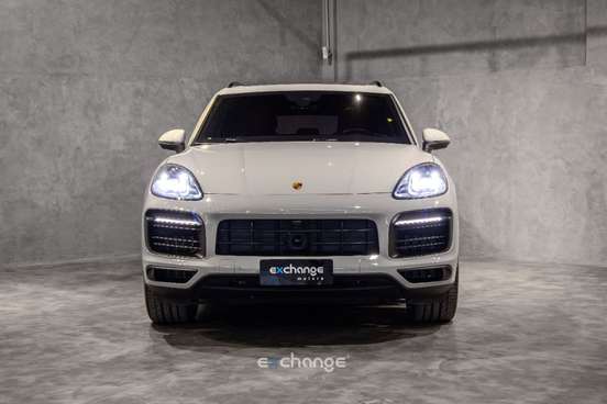 PORSCHE-CAYENNE-2023