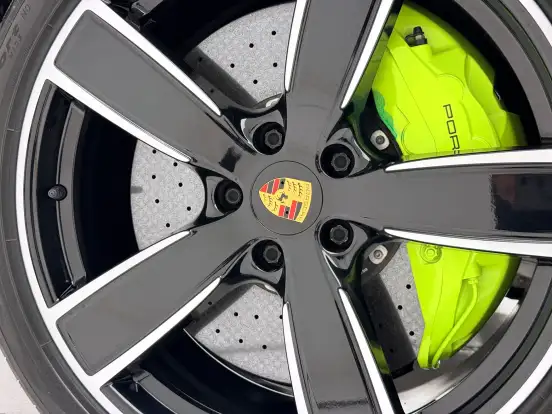 PORSCHE-CAYENNE-2022