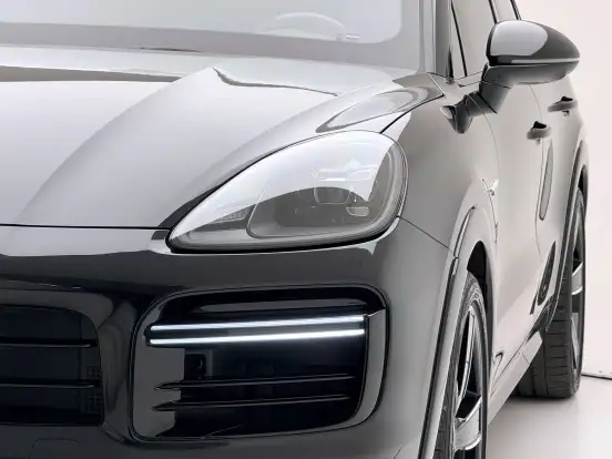 PORSCHE-CAYENNE-2022