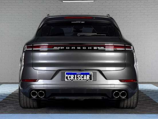 PORSCHE-CAYENNE-2023