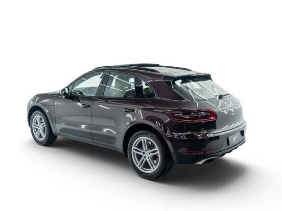 PORSCHE-MACAN-2017