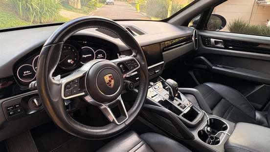 PORSCHE-CAYENNE-2019