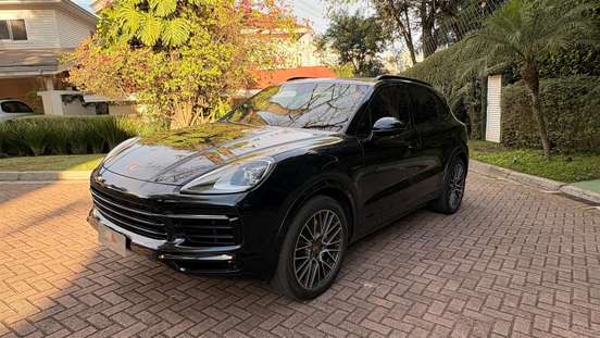 PORSCHE-CAYENNE-2019